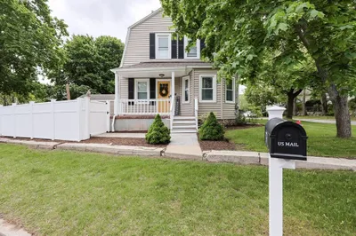 871 Wildwood Rd 1
