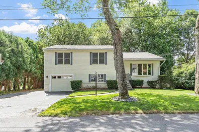 39 Rustic Dr