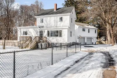 52 Elm Street