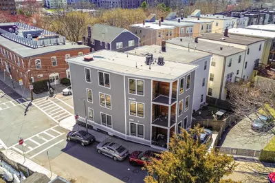 17 Chestnut Ave #3 1