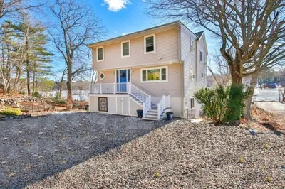 202 W Main St 1