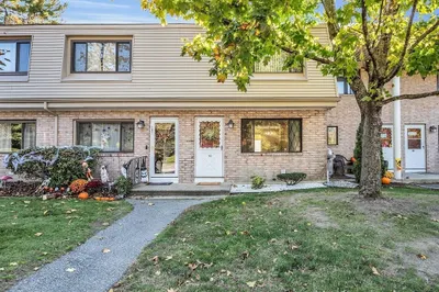 182 Farrwood Drive #182 1