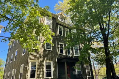 1 Brook Street #1L