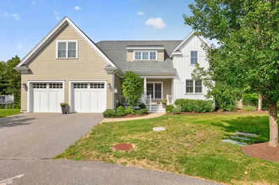24 Inverness Ln #24 1