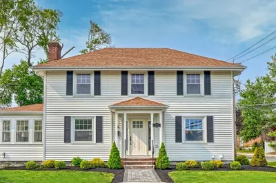 109 West Foster Street