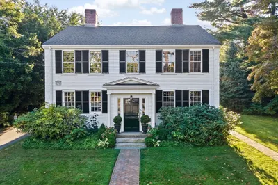 688 Main St
