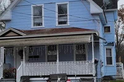 30 Franklin St 1