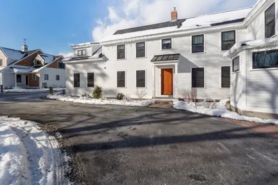 128 Main St #1 1