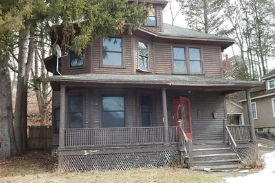 82 Beacon St 1