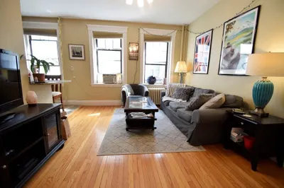 2 Sutherland Rd #32