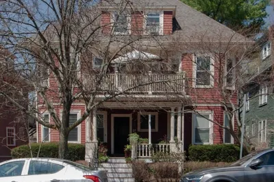 22 Welles Ave 1