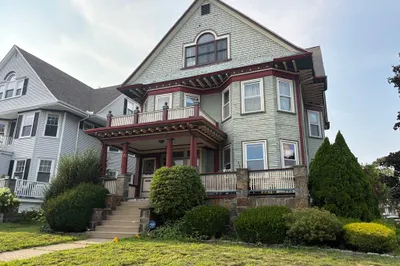 977 South St #1 1