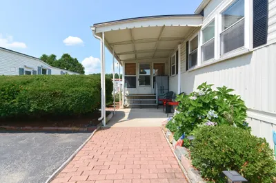 84 Daniel Dr 1