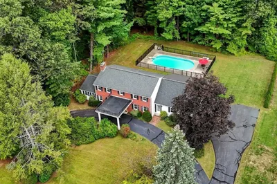 120 Northfield Rd