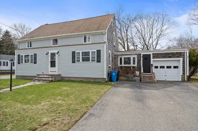 27 Churchill Ave 1