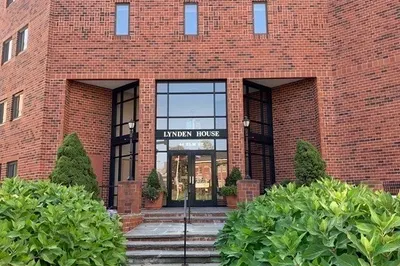 44 Elm St #410