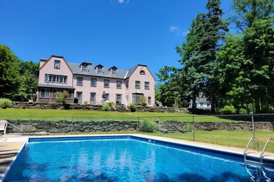 84 Prospect St 1