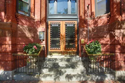 271 Dartmouth St #1L 1
