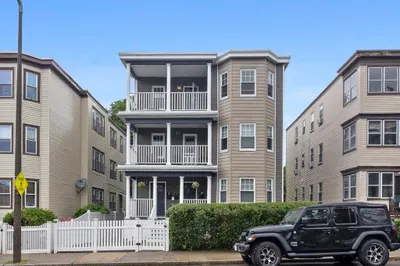 588 Adams St #2 1