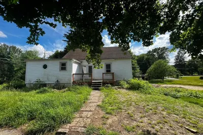 16 Grist Mill Rd 1