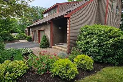 405 Fairwayvillage Vlg #405 1