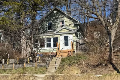 79 Hope St
