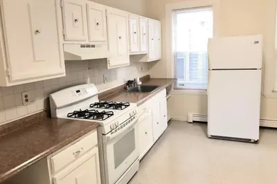 10 Buckley Ave #1 1