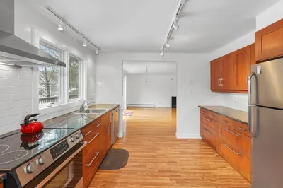 99 Newton St 1