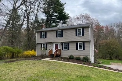 200 Nashua Rd 1