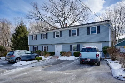 10 Riverbank Rd #1
