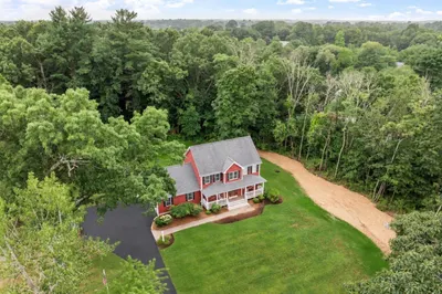 107 Summit Dr 1