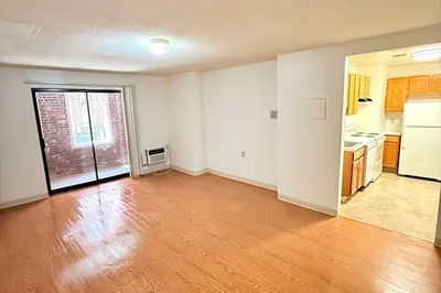 78 Westland Avenue #G4 1