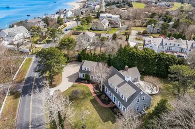 525 Shore Road 1