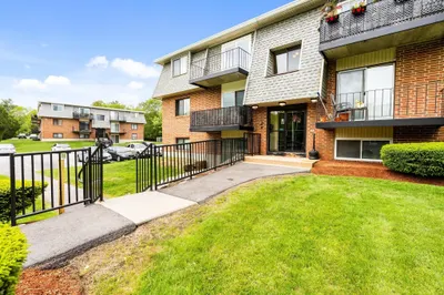 176 Maple Ave #1-26 1