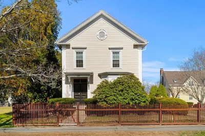 130 Pine St 1