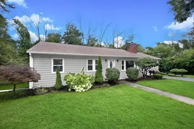 30 View St