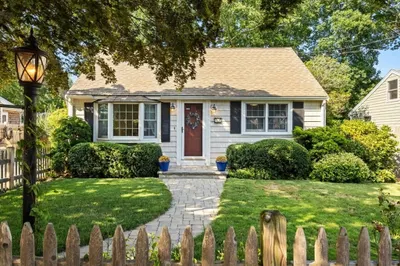 51 Temple Rd