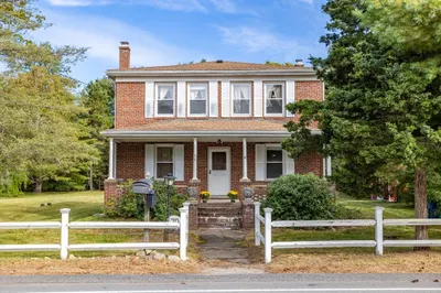 70 Bedford St