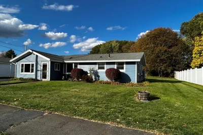 4 Brookvale Drive