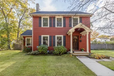 142 Homestead Ave 1