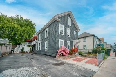 220 Fletcher St