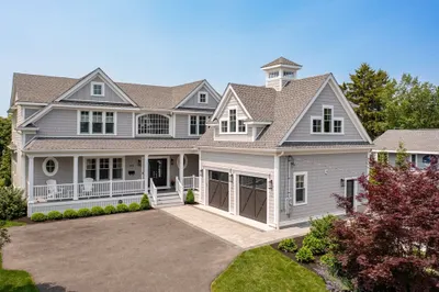 935 E. Squantum Street 1