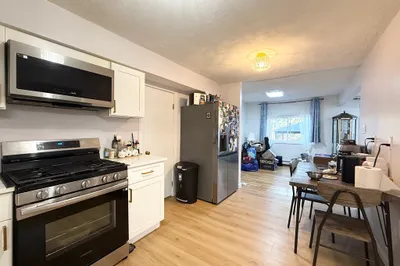 58 Lake St #58 1