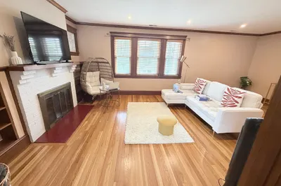 48 Trapelo St #2 1