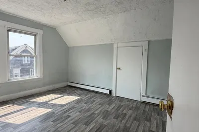 54 Hamilton Avenue #3 1