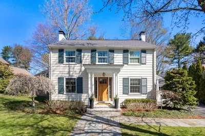 9 Lafayette Cir