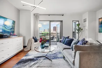 300 Pier 4 Blvd #4-L 1