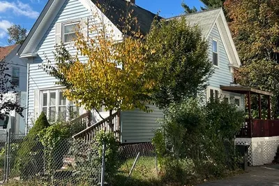 31 Myrtle St