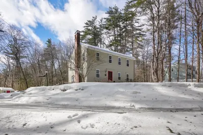 3 Mount Jefferson Rd 1
