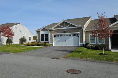 52 Clearview Ter #39 1